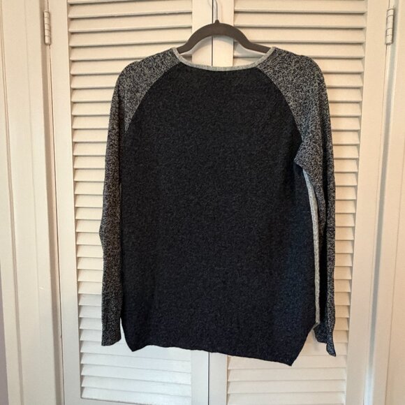 Theory women's Tarledia HM Lofty Cashmere sweater v-neck grey medium - Picture 5 of 8